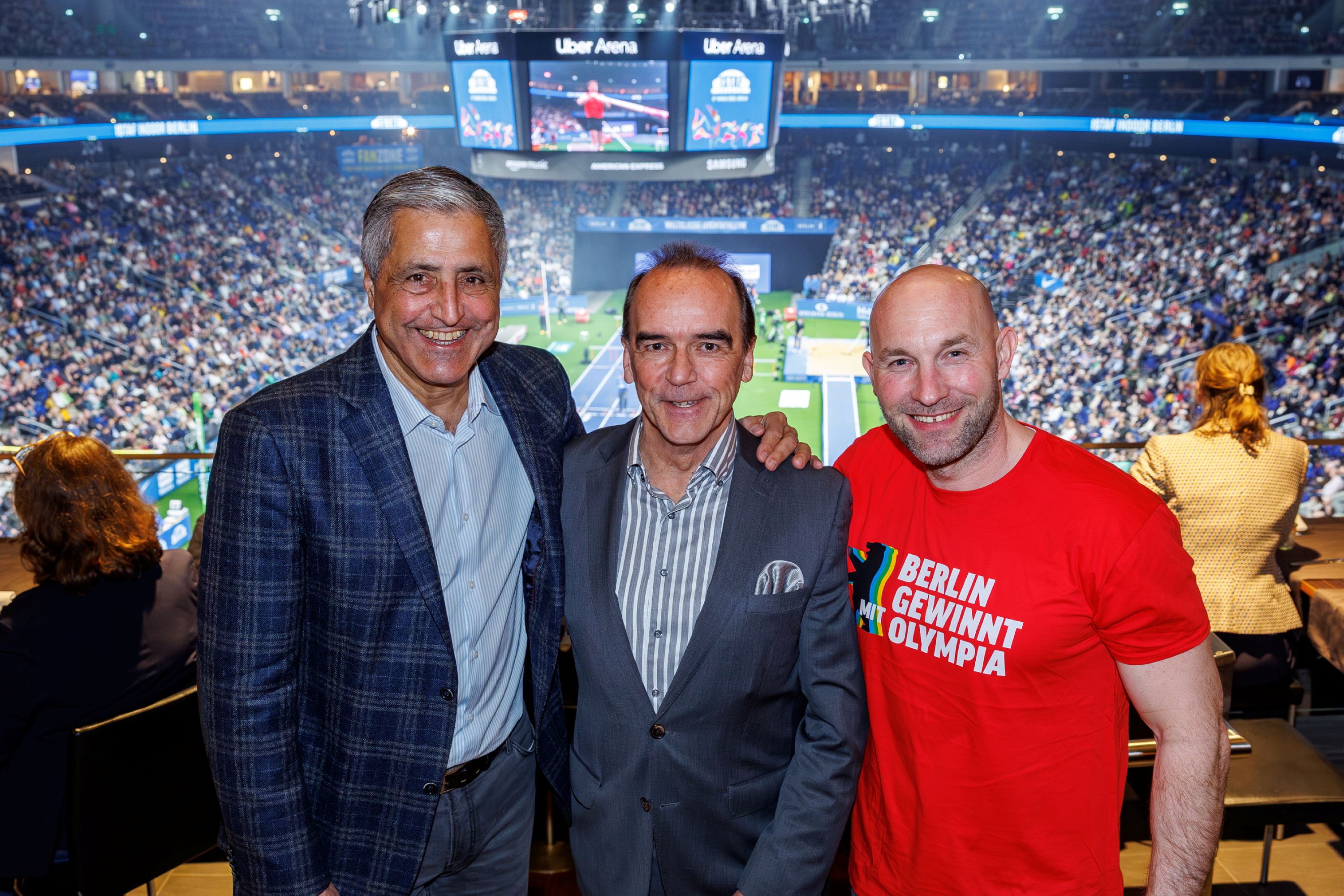 Kaweh Niroomand, offizieller Olympia-Beauftragter des Berliner Senats, Gerhard Wilhelm, und Olympiasieger Ronald „Ronny“ Rauhe, Botschafter der Berliner Olympia-Bewerbung | Dirk Lässig